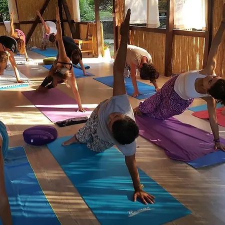 Kizilbuk Ahsap Evleri Tatil parkı 3*