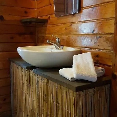 Kizilbuk Ahsap Evleri Tatil parkı