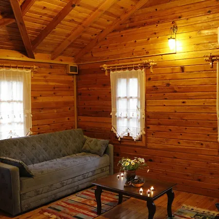 Kizilbuk Ahsap Evleri Tatil parkı Datça
