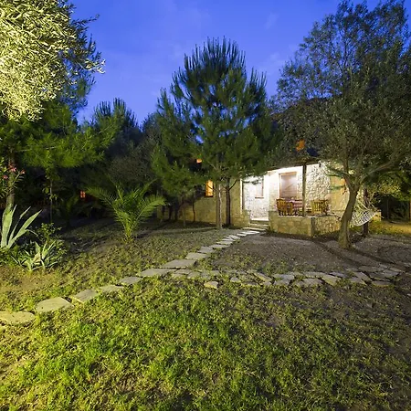 Kizilbuk Ahsap Evleri Tatil parkı