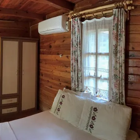 Kizilbuk Ahsap Evleri Tatil parkı Datça