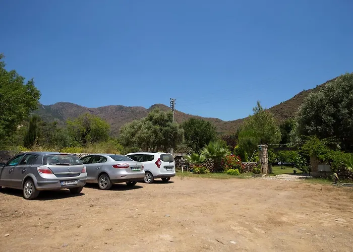 Kizilbuk Ahsap Evleri Tatil parkı 3*